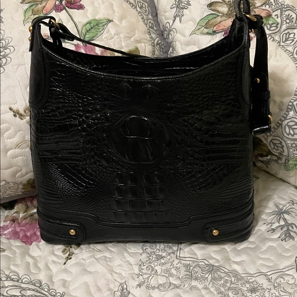 Brahmin Elegant Black Crocodile-Embossed Shoulder Bag
